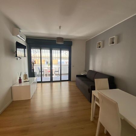 Lux Fara Apartment Milan Bagian luar foto